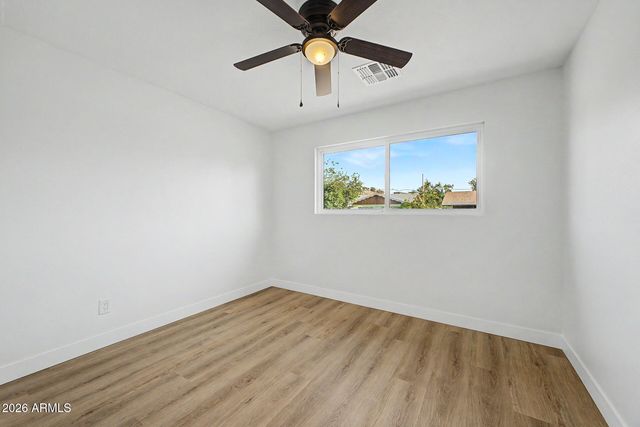 1018 E RUTH Avenue, Phoenix, AZ 85020