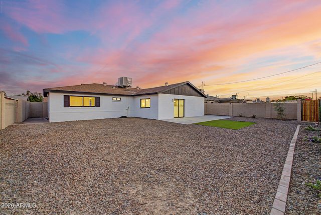 1018 E RUTH Avenue, Phoenix, AZ 85020