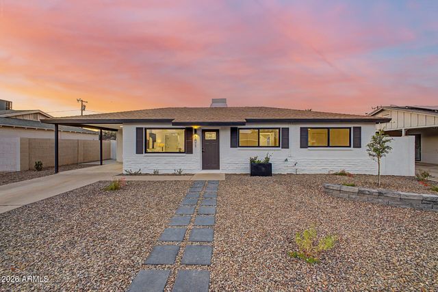 1018 E RUTH Avenue, Phoenix, AZ 85020
