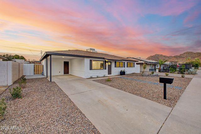 1018 E RUTH Avenue, Phoenix, AZ 85020