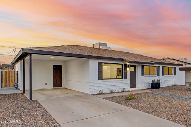 1018 E RUTH Avenue, Phoenix, AZ 85020
