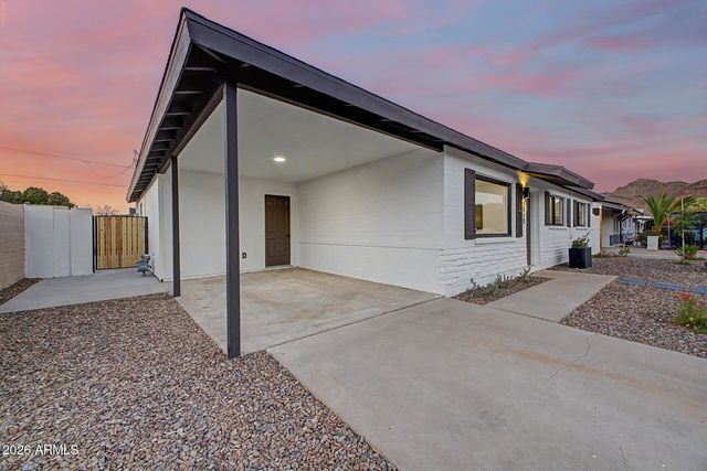 1018 E RUTH Avenue, Phoenix, AZ 85020
