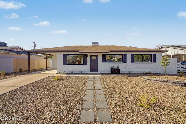 1018 E RUTH Avenue, Phoenix, AZ 85020