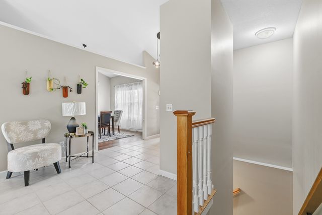 1099 Fox Hollow Lane, Leclaire, IA 52753
