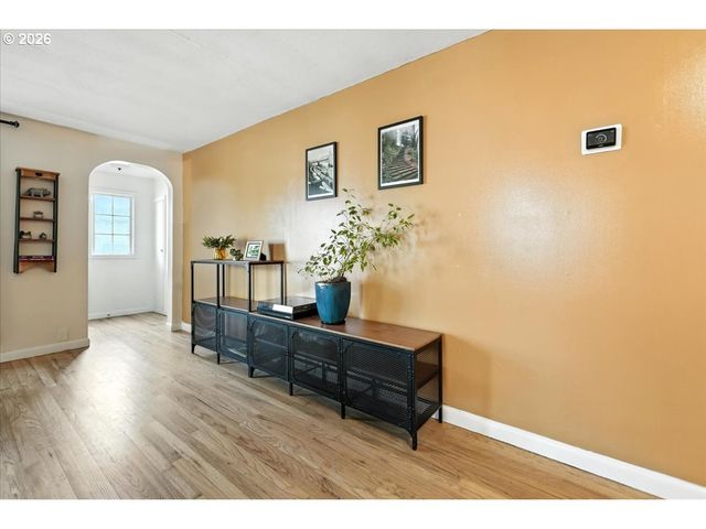 3144 Ne 103RD Pl, Portland, OR 97220