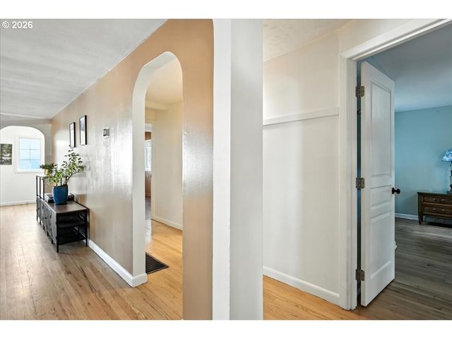 3144 Ne 103RD Pl, Portland, OR 97220