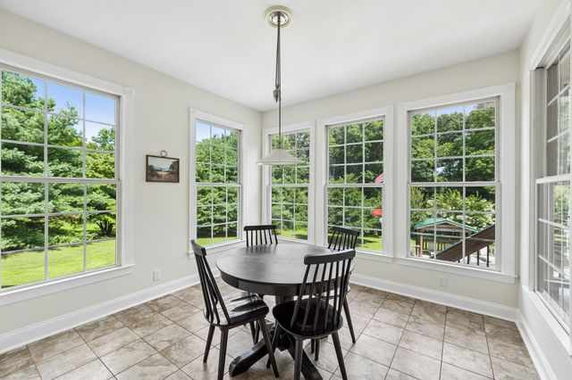 5008 Highpoint Rd, Pleasant View, TN 37146