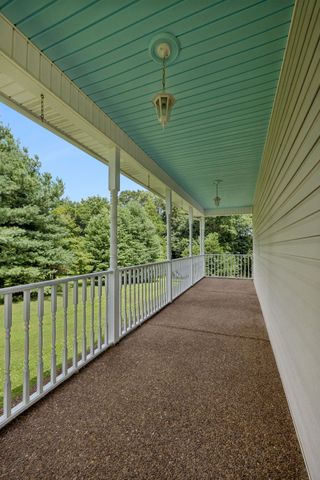 5008 Highpoint Rd, Pleasant View, TN 37146