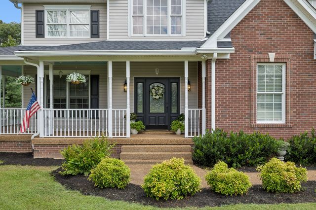 5008 Highpoint Rd, Pleasant View, TN 37146