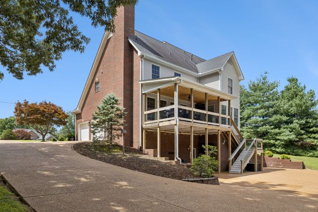 5008 Highpoint Rd, Pleasant View, TN 37146