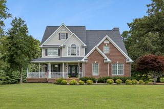 5008 Highpoint Rd, Pleasant View, TN 37146