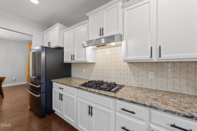 619 Laurel Berry Court, Apex, NC 27523