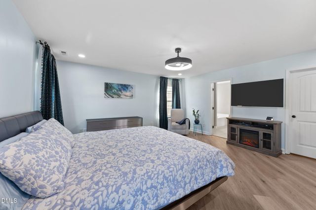 619 Laurel Berry Court, Apex, NC 27523