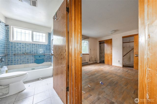 1216 E 70th Street, Tacoma, WA 98404