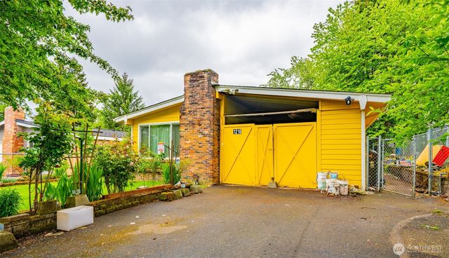 1216 E 70th Street, Tacoma, WA 98404