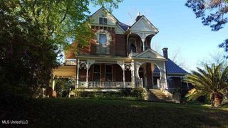 1016 Main Street, Natchez, MS 39120