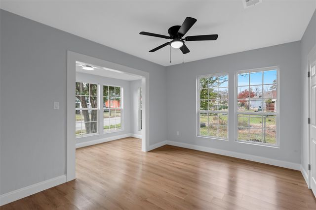 2111A HERRING Avenue, Waco, TX 76708