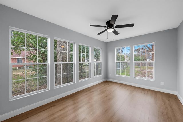 2111A HERRING Avenue, Waco, TX 76708