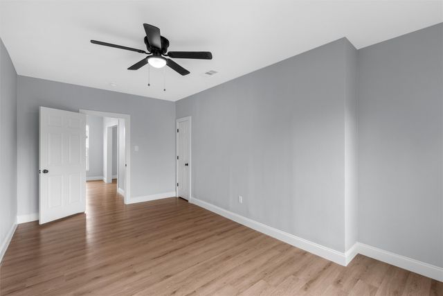 2111A HERRING Avenue, Waco, TX 76708