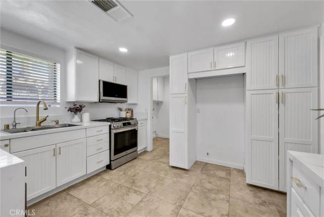 19651 Castellana, Yorba Linda, CA 92886