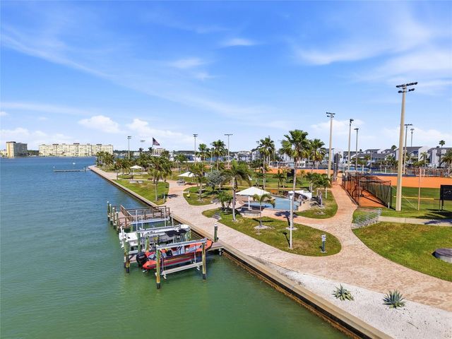 15467 GULF BOULEVARD 8, St Petersburg, FL 33708