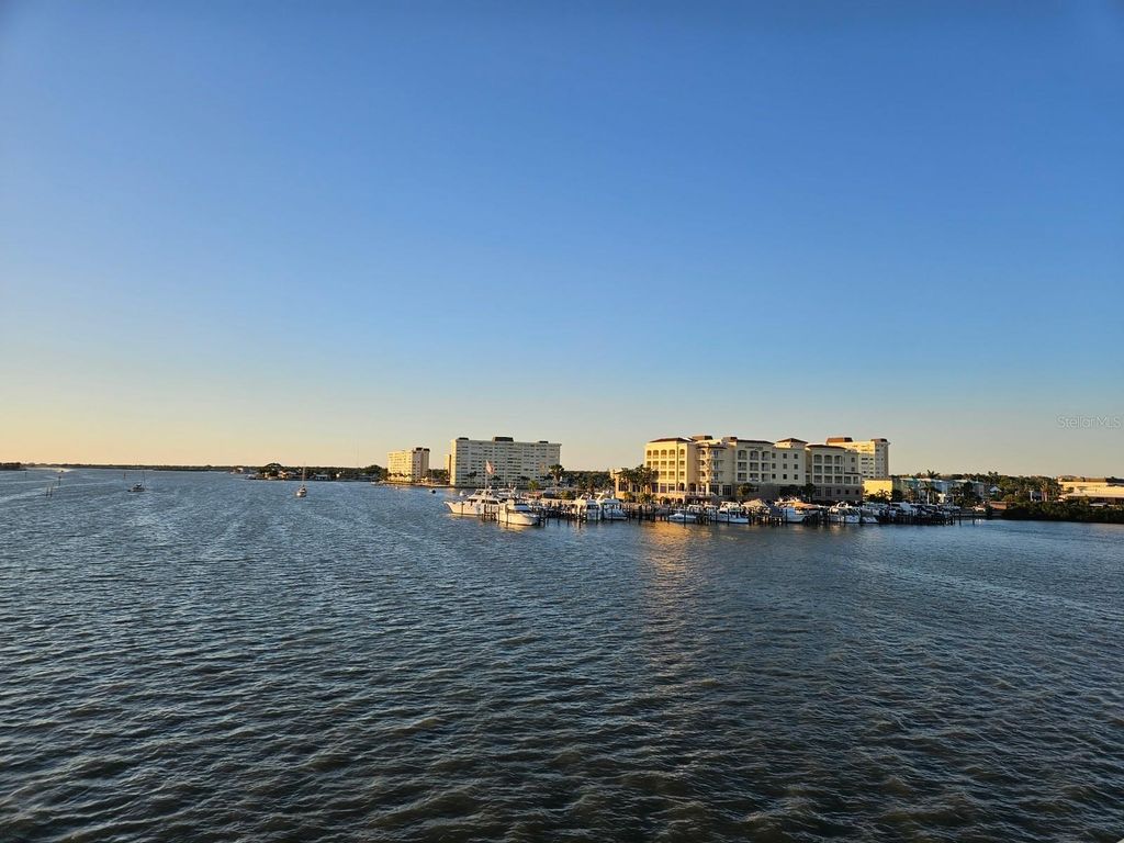 15467 GULF BOULEVARD 8, St Petersburg, FL 33708