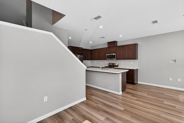 2937 Nimes Ln, Sacramento, CA 95834