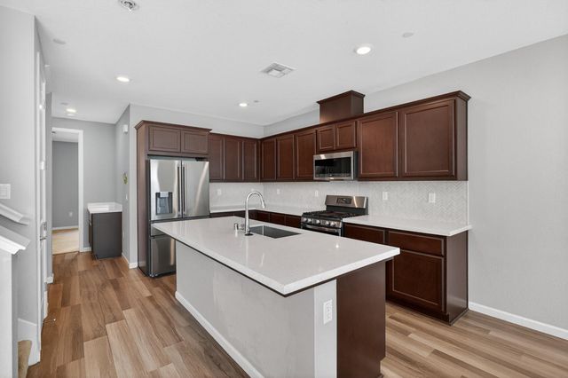 2937 Nimes Ln, Sacramento, CA 95834