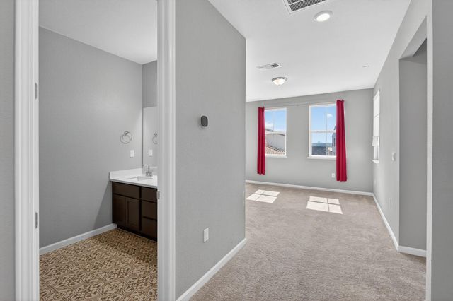 2937 Nimes Ln, Sacramento, CA 95834