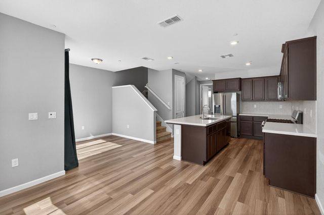 2937 Nimes Ln, Sacramento, CA 95834