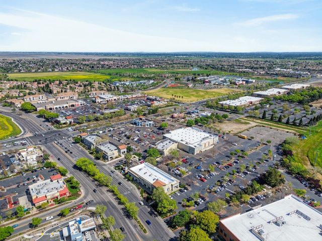 2937 Nimes Ln, Sacramento, CA 95834