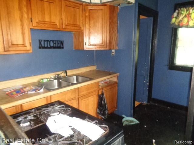 10074 Beechdale Street, Detroit, MI 48204