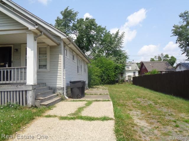 10074 Beechdale Street, Detroit, MI 48204