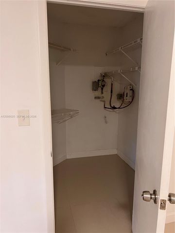 8290 Lake Dr 108, Doral, FL 33166