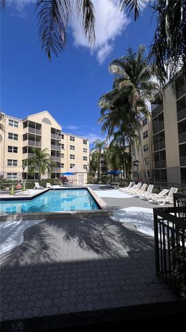 8290 Lake Dr 108, Doral, FL 33166