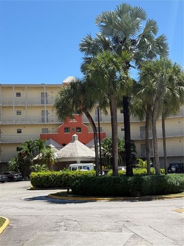 8290 Lake Dr 108, Doral, FL 33166