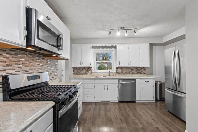 1719 S PERKINS STREET, Appleton, WI 54914