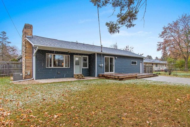 1719 S PERKINS STREET, Appleton, WI 54914