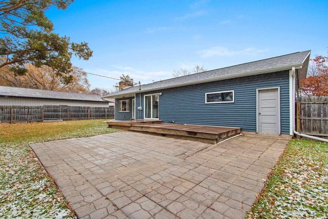 1719 S PERKINS STREET, Appleton, WI 54914