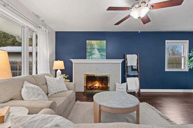 1719 S PERKINS STREET, Appleton, WI 54914