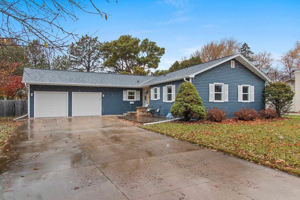 1719 S PERKINS STREET, Appleton, WI 54914