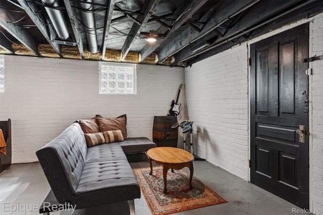 261 E Webster Street, Ferndale, MI 48220