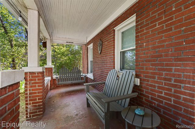 261 E Webster Street, Ferndale, MI 48220