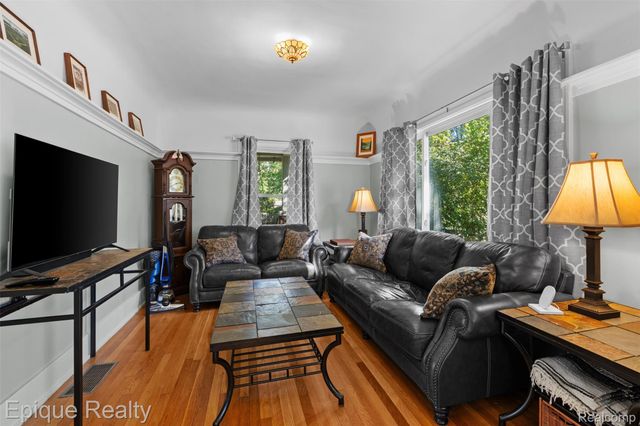 261 E Webster Street, Ferndale, MI 48220