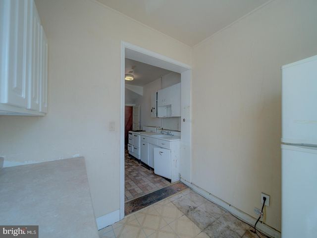 225 CROMWELL TER NE, Washington, DC 20002