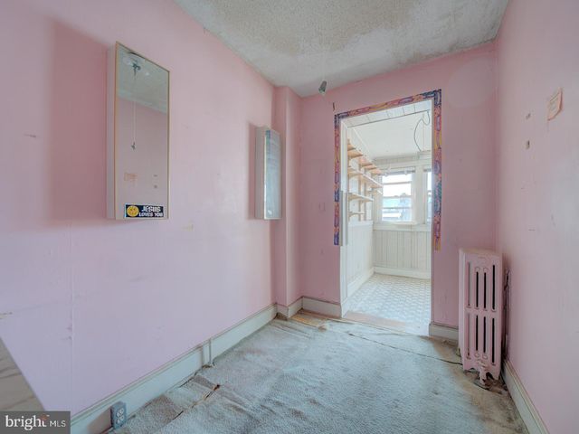 225 CROMWELL TER NE, Washington, DC 20002
