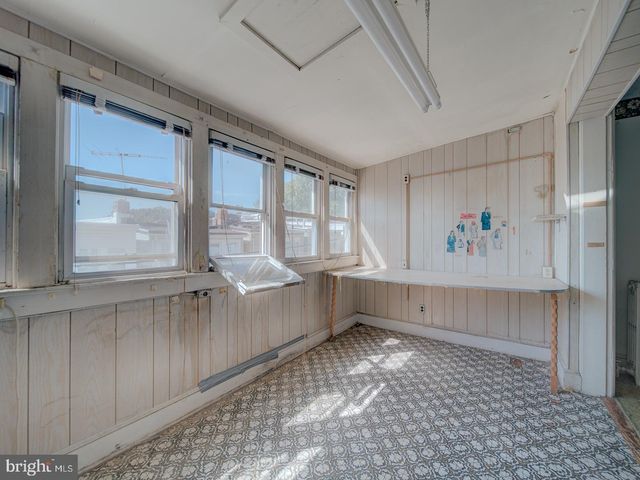 225 CROMWELL TER NE, Washington, DC 20002