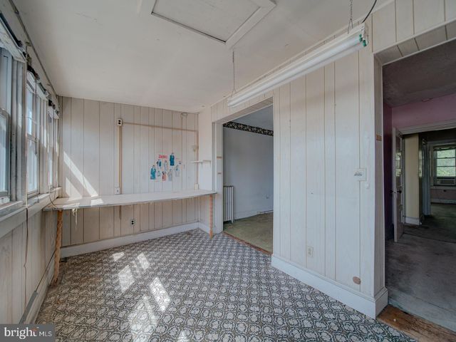 225 CROMWELL TER NE, Washington, DC 20002