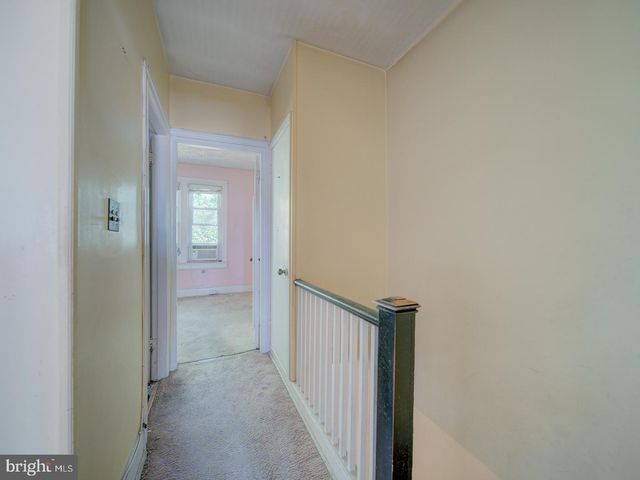 225 CROMWELL TER NE, Washington, DC 20002
