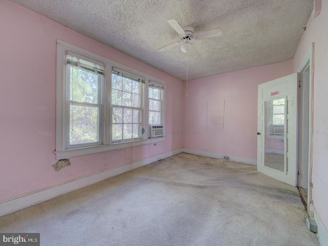 225 CROMWELL TER NE, Washington, DC 20002